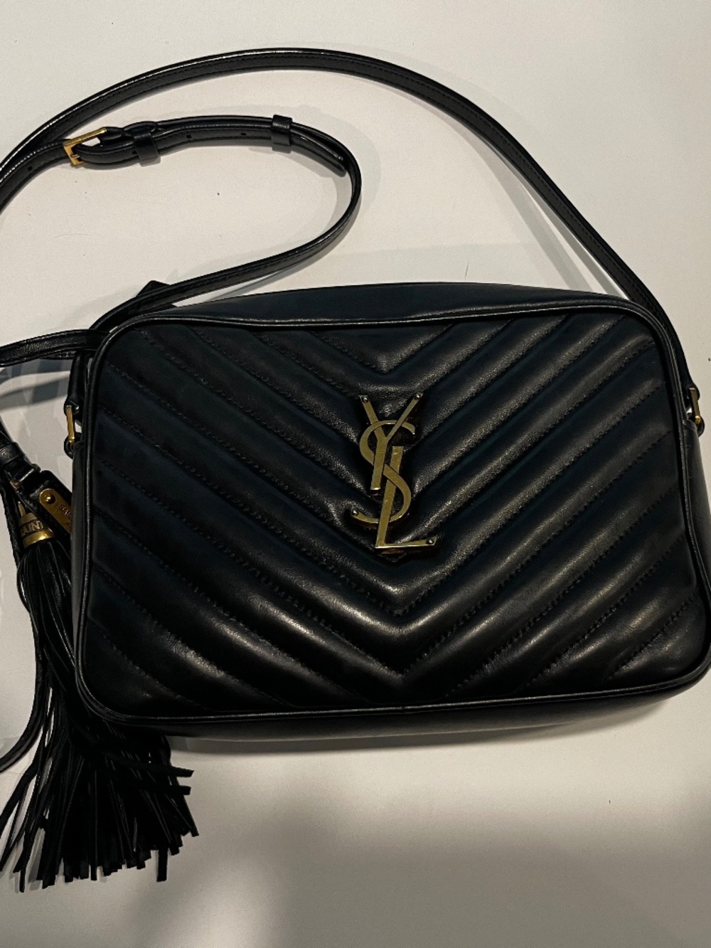 YLS CAMERA BAG BLACK CHEVRON LEATHER SMALL 9”